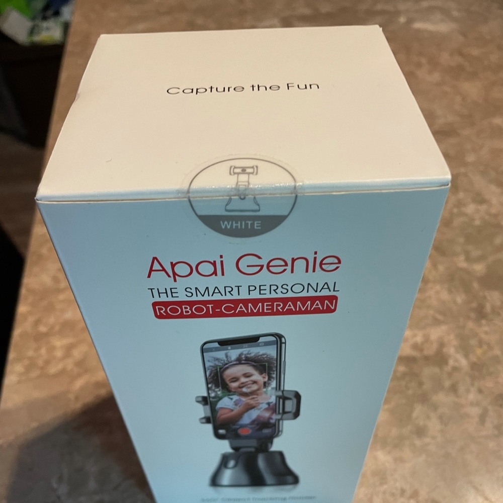 Apai Genie Great device! Terrific selfie stick